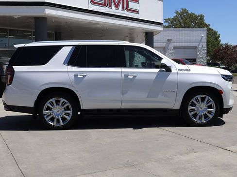Used 2023 Chevrolet Tahoe High Country AWD/4WD image 7