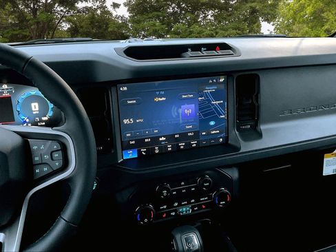 New 2025 Ford Bronco Big Bend image 7