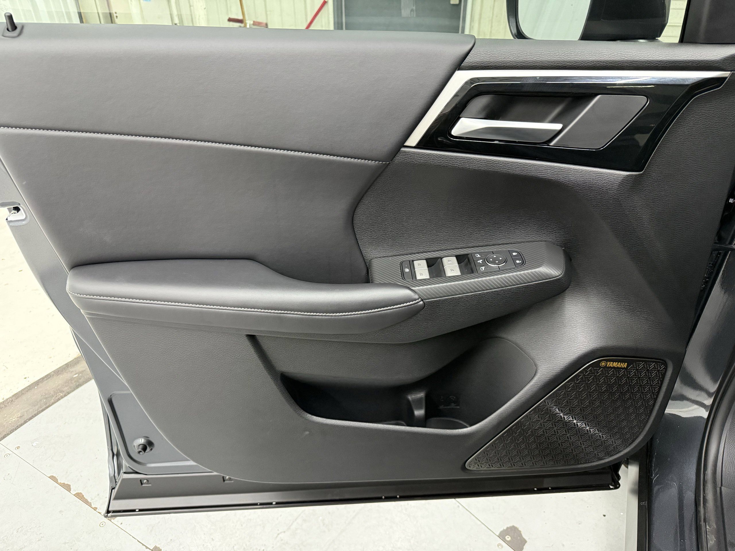 New 2026 Mitsubishi Outlander SE AWD/4WD image 9