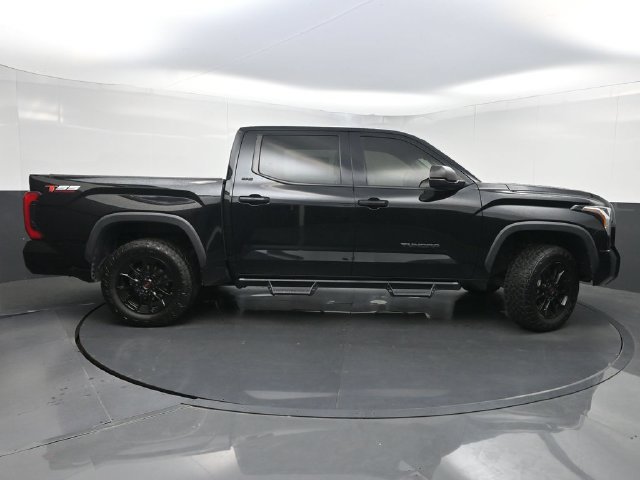 Used 2022 Toyota Tundra SR5 RWD image 2