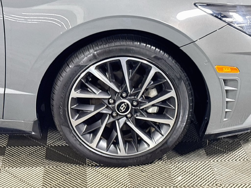 Used 2022 Hyundai Sonata Limited FWD image 24