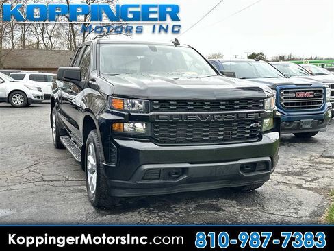Used 2021 Chevrolet Silverado 1500 Custom image 1