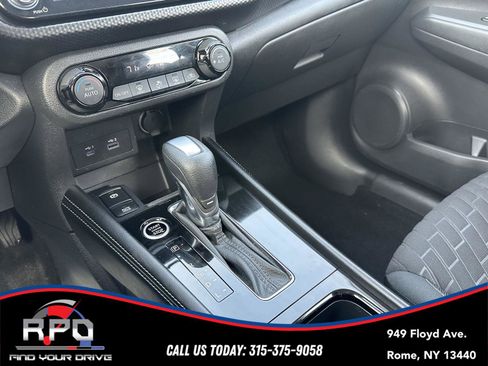 Used 2021 Nissan Kicks SV image 20