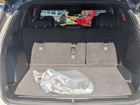 New 2025 Jeep Grand Cherokee Limited w/ Black Appearance Package image 32