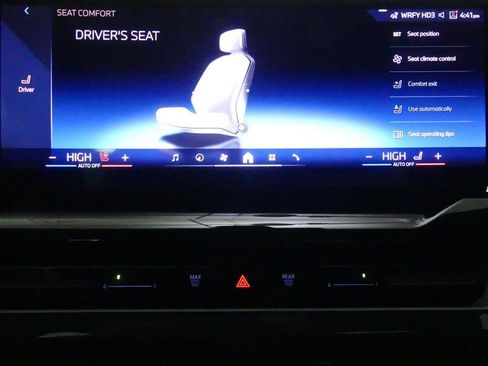 Used 2025 BMW 530i xDrive w/ Premium Package image 16