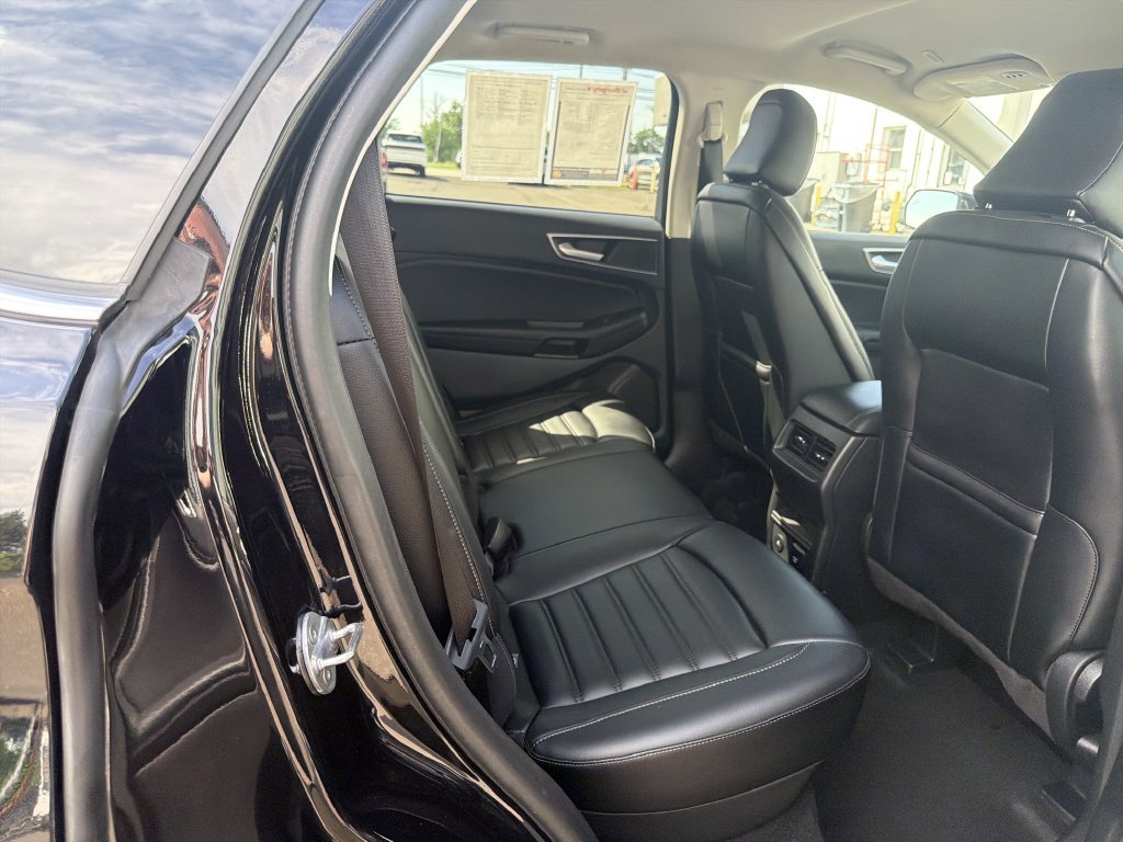 Used 2024 Ford Edge SEL w/ Convenience Package AWD/4WD image 17