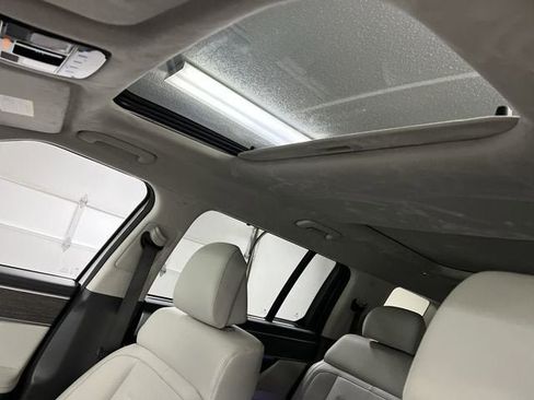Used 2025 Hyundai Santa Fe Calligraphy AWD/4WD image 19