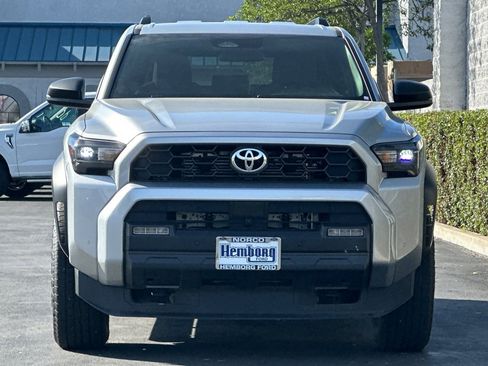 Used 2025 Toyota 4Runner TRD Off-Road image 9