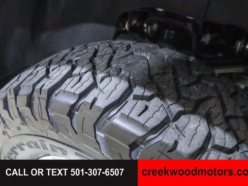 Used 2024 GMC Sierra 2500 Pro AWD/4WD image 28
