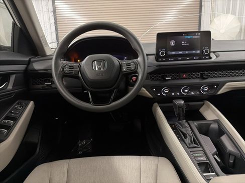 Used 2023 Honda Accord EX image 21