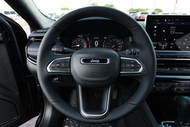New 2026 Jeep Compass Latitude AWD/4WD image 11