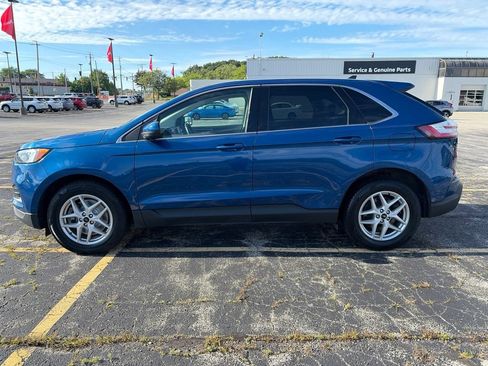 Used 2024 Ford Edge SEL AWD/4WD image 2
