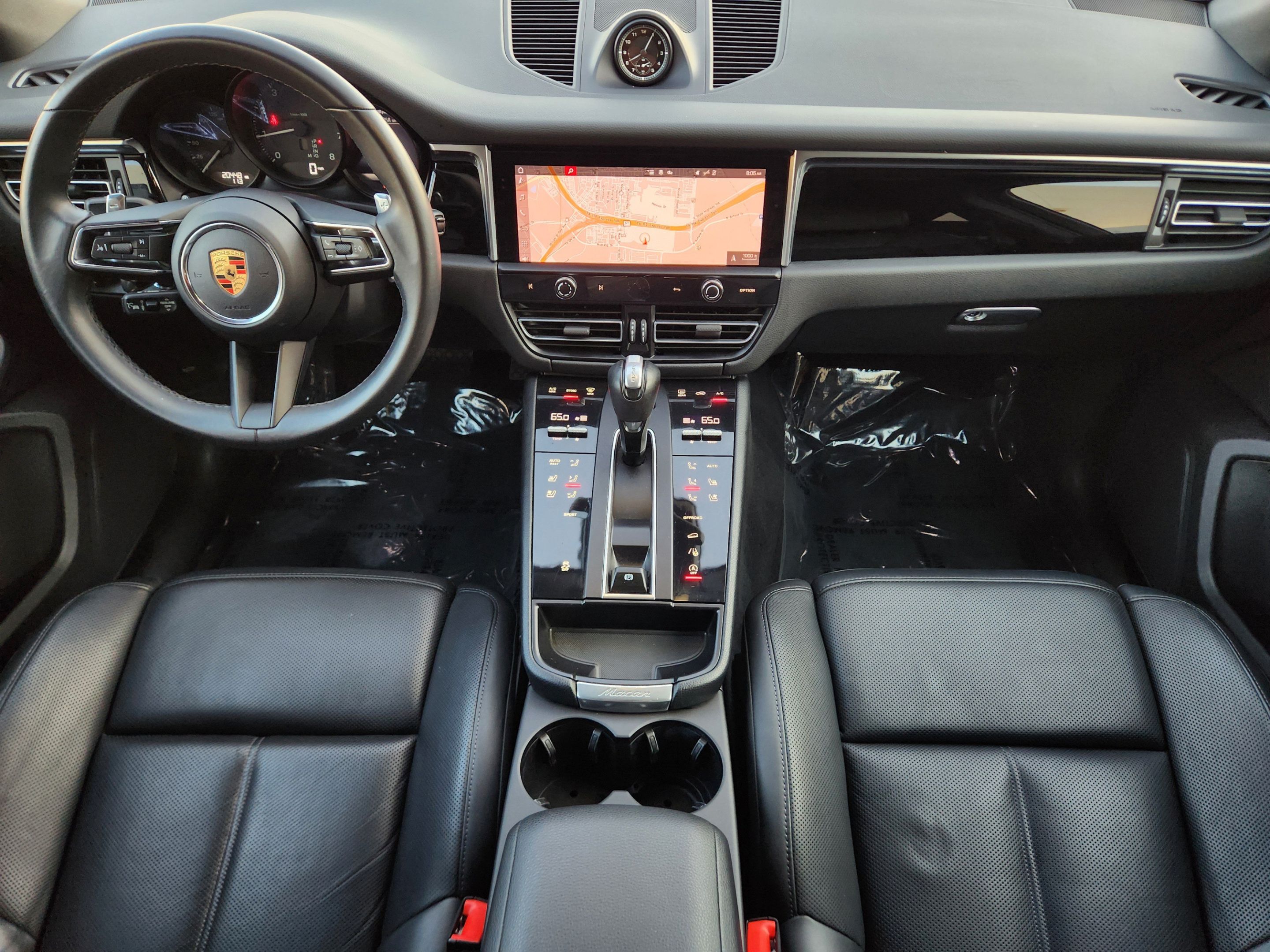 Used 2024 Porsche Macan AWD/4WD image 20