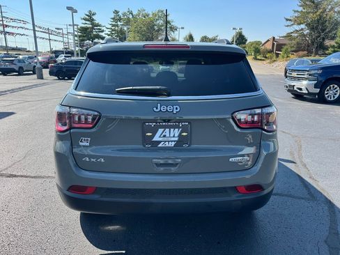 Used 2023 Jeep Compass Latitude image 6