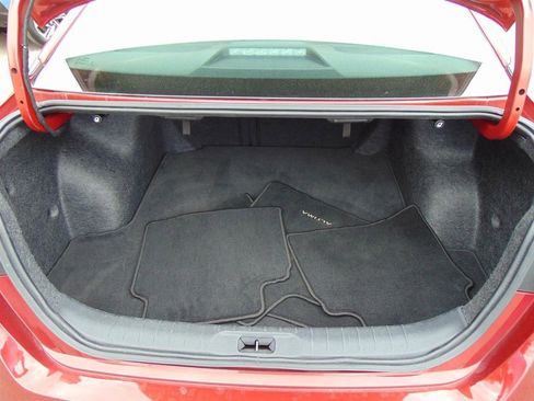 Used 2024 Nissan Altima 2.5 SV FWD image 10