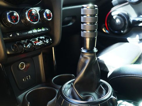 Used 2017 MINI Cooper S image 54