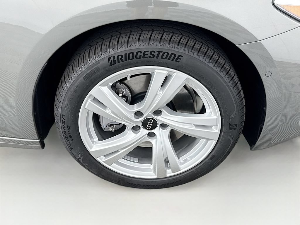 Used 2025 Audi A5 Premium AWD/4WD image 32