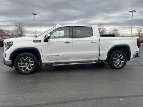 Certified 2022 GMC Sierra 1500 SLT w/ SLT Convenience Package image 20