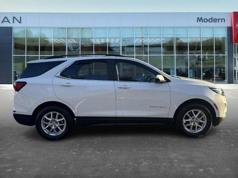 Used 2023 Chevrolet Equinox LT image 4