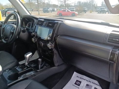 Used 2023 Toyota 4Runner TRD Off-Road Premium image 34