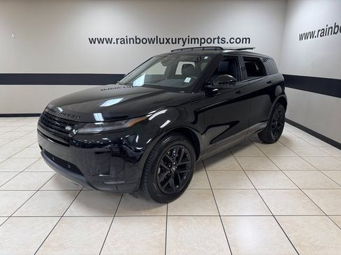 Used 2025 Land Rover Range Rover Evoque S image 3