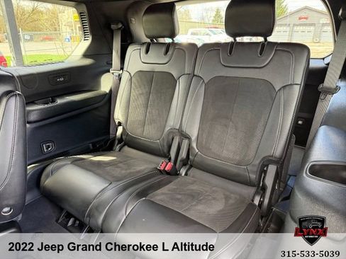Used 2022 Jeep Grand Cherokee L Laredo AWD/4WD image 37