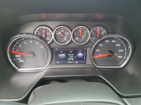 Used 2021 Chevrolet Tahoe Z71 w/ Z71 Signature Package AWD/4WD image 23