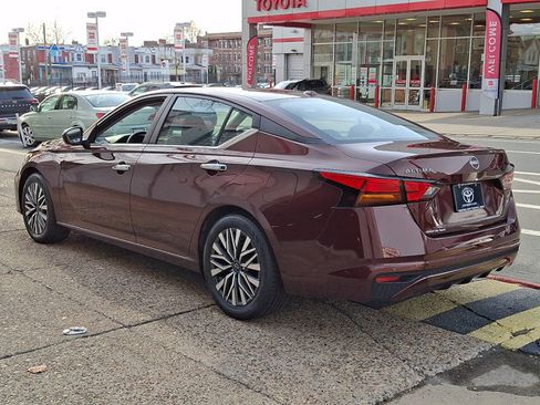 Used 2023 Nissan Altima 2.5 SV image 4