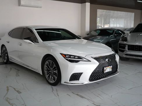 Used 2022 Lexus LS 500 w/ Luxury Package RWD image 27