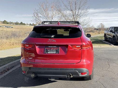 Used 2017 Jaguar F-PACE R-Sport image 7