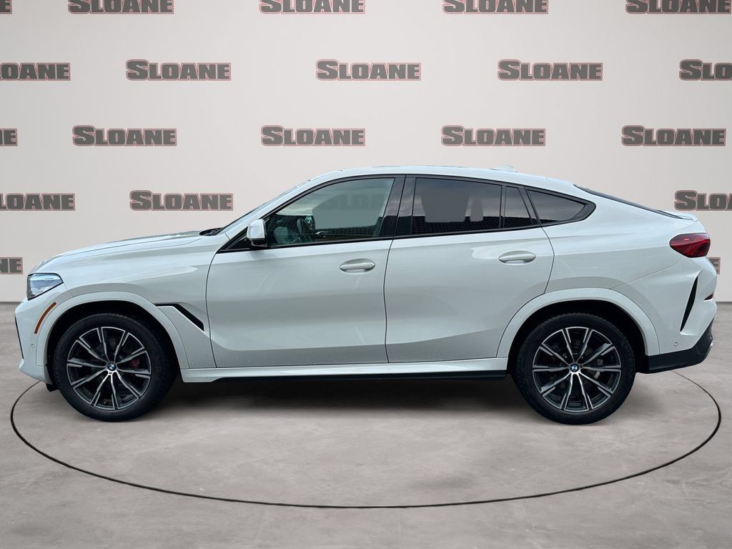 Used 2023 BMW X6 xDrive40i w/ M Sport Package AWD/4WD image 2