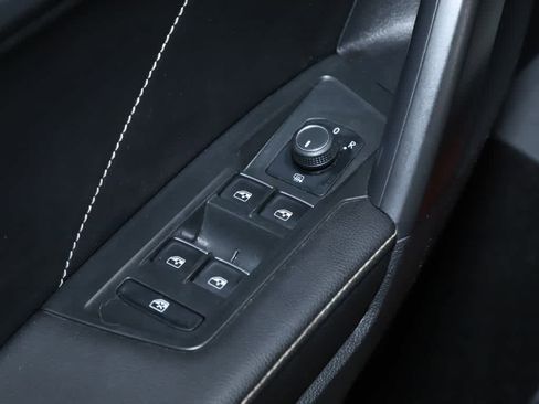 Certified 2023 Volkswagen Tiguan SE AWD/4WD image 17