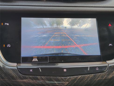 Used 2021 Cadillac XT6 Premium Luxury image 15