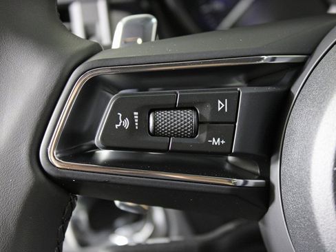 Certified 2026 Porsche Macan image 22