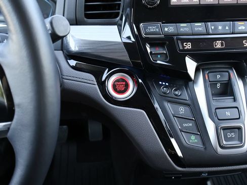 Certified 2024 Honda Odyssey Elite image 30