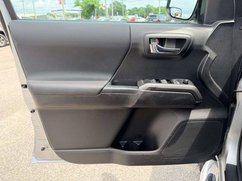 Certified 2022 Toyota Tacoma TRD Sport AWD/4WD image 18