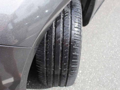 Used 2018 Ford Focus SE FWD image 29