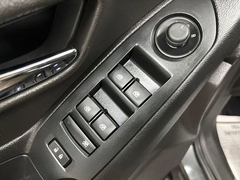 Used 2017 Chevrolet Trax LT w/ LT Convenience Package image 11