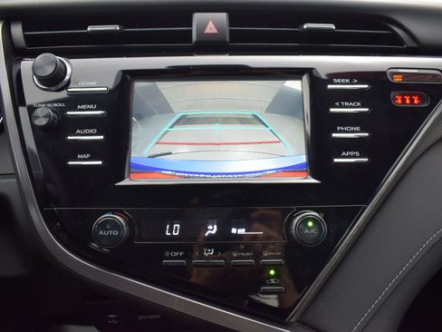 Used 2019 Toyota Camry SE image 15