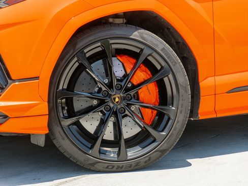 Used 2023 Lamborghini Urus S AWD/4WD image 24