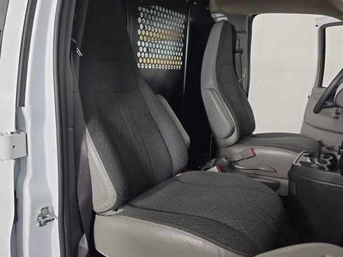 Used 2024 Chevrolet Express 2500 w/ Driver Convenience Package RWD image 18