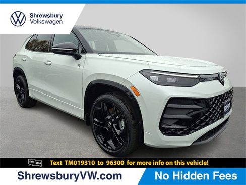 New 2026 Volkswagen Tiguan SE R-Line image 1