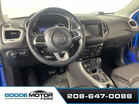 Used 2021 Jeep Compass Latitude w/ Driver Assistance Group AWD/4WD image 8