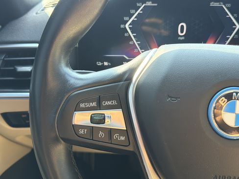 Used 2023 BMW i4 eDrive40 w/ Premium Package RWD image 78