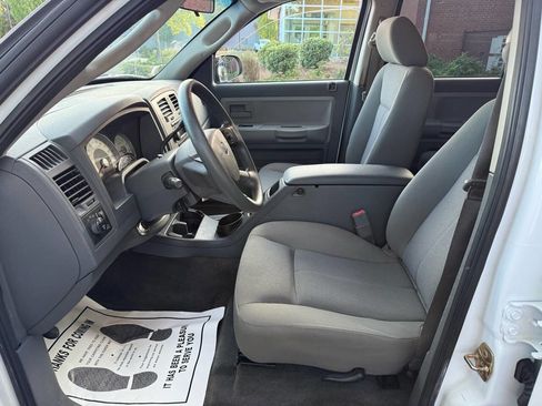 Used 2006 Dodge Dakota SLT w/ Sport Appearance Group image 17