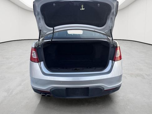 Used 2010 Ford Taurus SEL FWD image 18