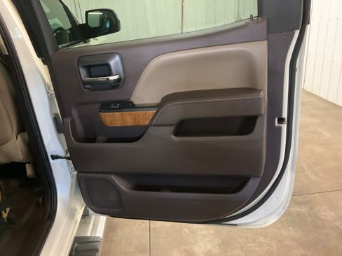 Used 2015 GMC Sierra 1500 SLT w/ SLT Crew Cab Value Package AWD/4WD image 25