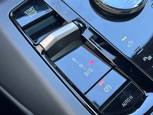 Used 2025 BMW X3 xDrive30i w/ Convenience Package image 18