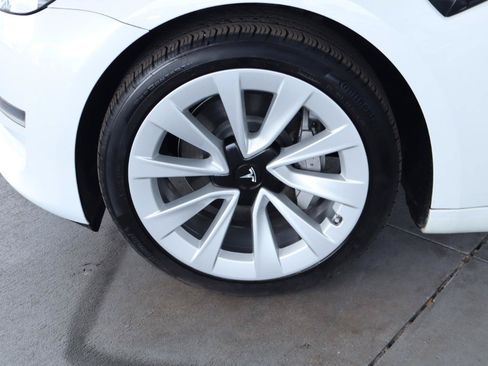 Used 2023 Tesla Model 3 Standard Range RWD image 10