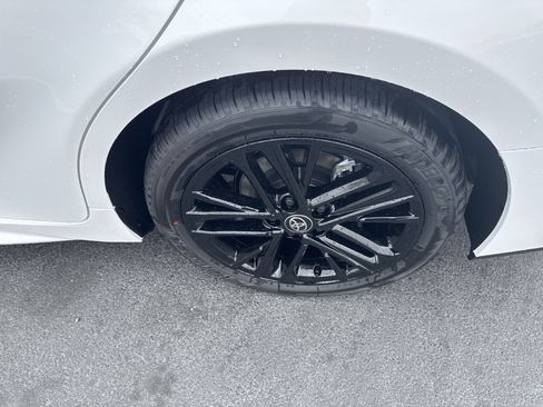 New 2025 Toyota Camry SE w/ Convenience Package FWD image 12